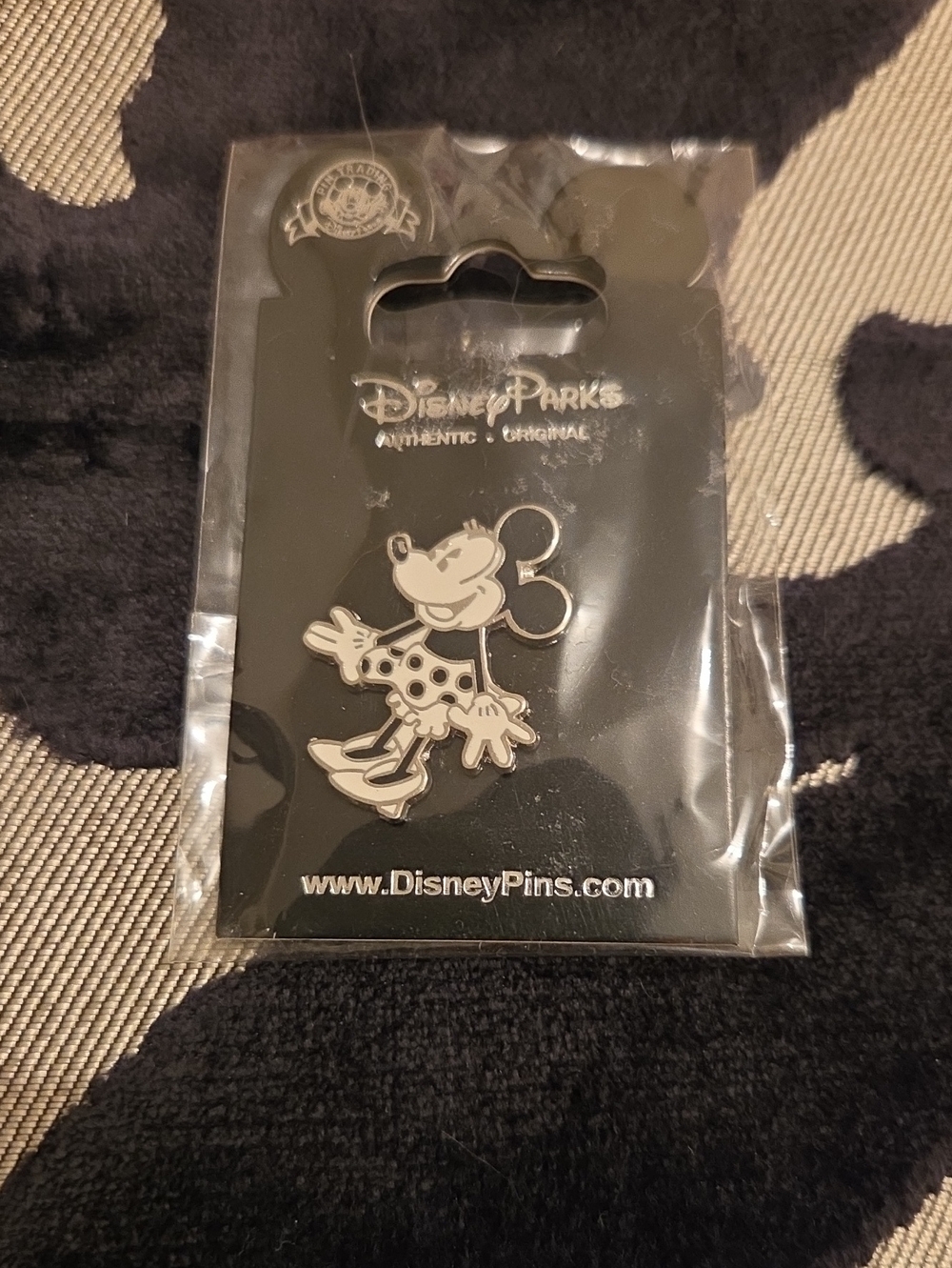 Disney Parks 2009 Pie Eye Vintage Minnie Mouse Black, White & Silver Enamel Pin